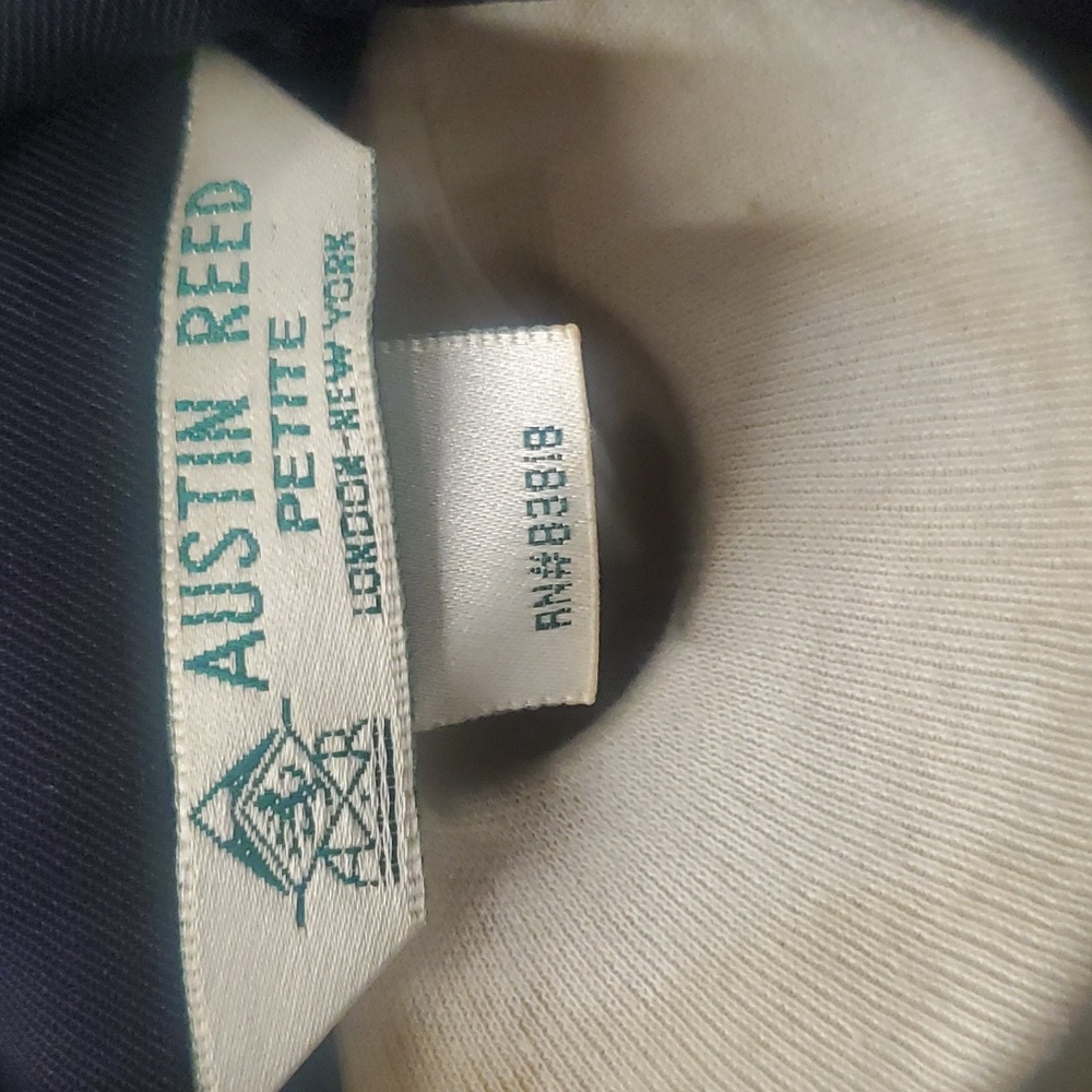 WOMEN Austin Reed Petite Double Breasted Navy 100% Worsted Wool Navy Blazer 10 - Picture 8 of 16